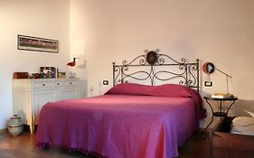 Il Girasole Bed And Breakfast